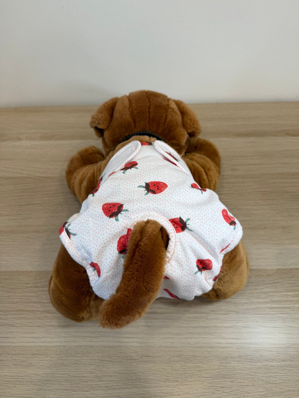🐾 Culotte lavable pour chien – blanche imprimée fraises - Miss Nuts Accessoires