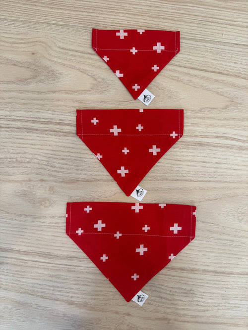 Foulard pour chien Croix Suisse 🇨🇭 - 100% coton - Miss Nuts Accessoires
