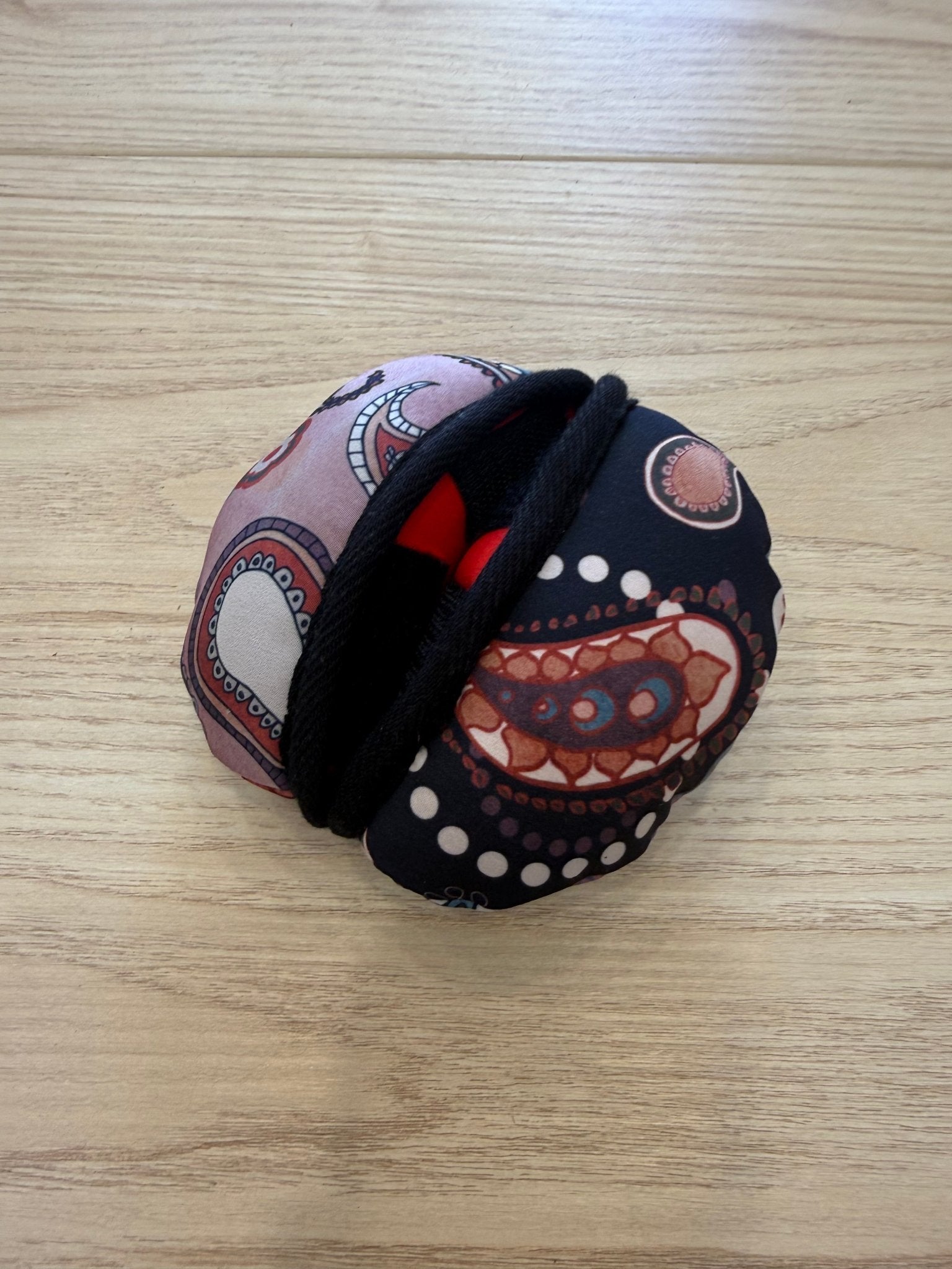Le Clam — Jouet distributeur de friandises pour agility & hoopers - Miss Nuts Accessoires