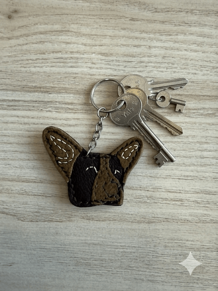 Porte clé chien en cuir véritable fait main - Miss Nuts Accessoires