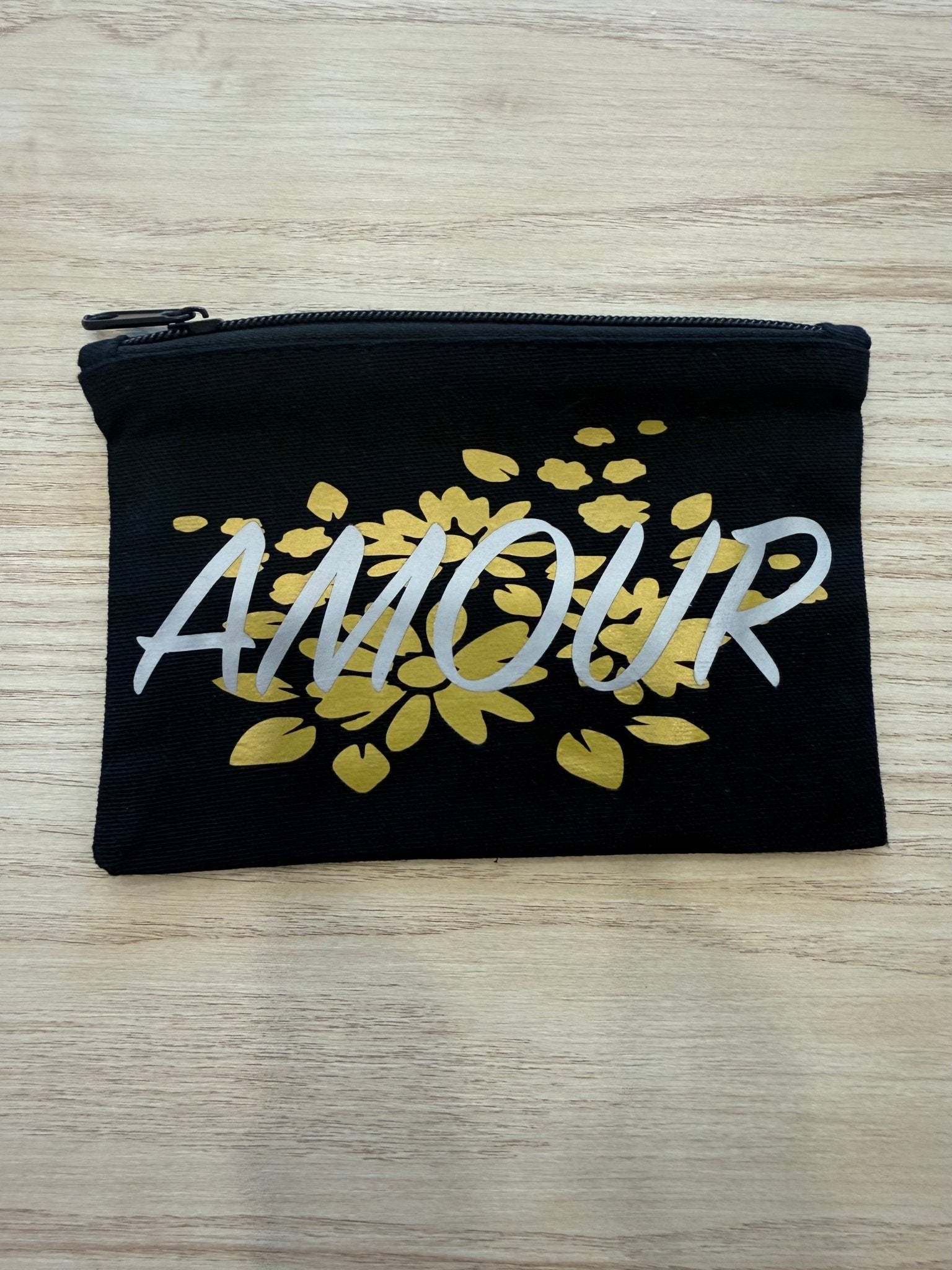 Trousse plate AMOUR – Coton noir & doublure bleue - Miss Nuts Accessoires